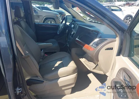 2013 Chrysler Town & Country Touring z USA, uszkodzony, nr VIN 2C4RC1BG3DR783129